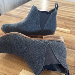 Rocket Dog Gray Wool Ankle Boots Womens 6.5